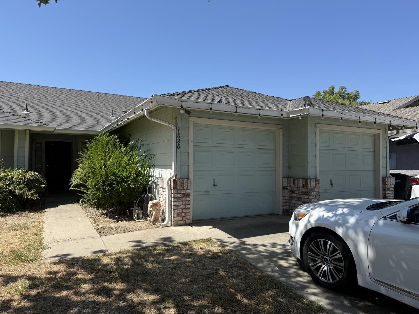 1636 Cavern Way — photo