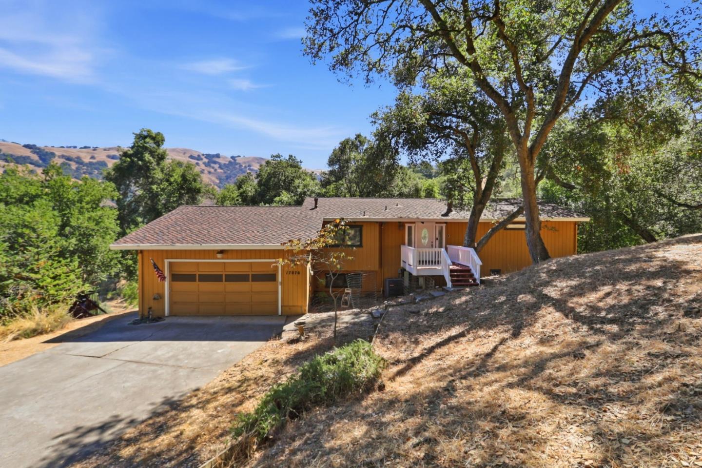 17076 Shady Lane Drive — photo