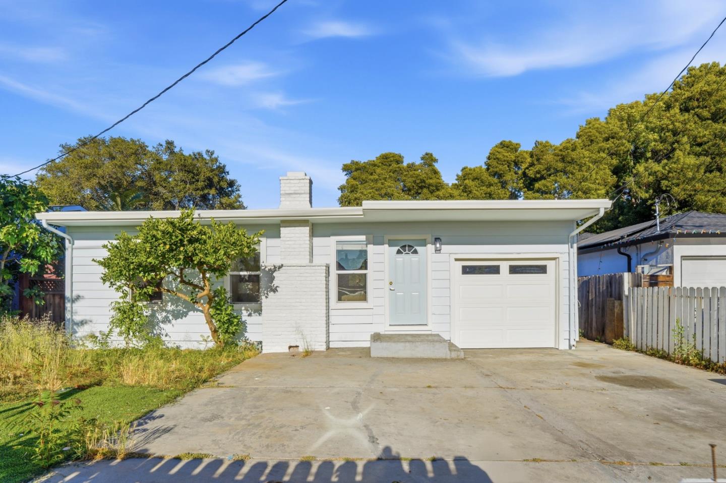 1030 Bradley Way — photo
