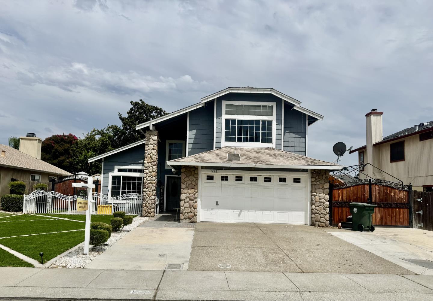1224 Mohr Circle — photo