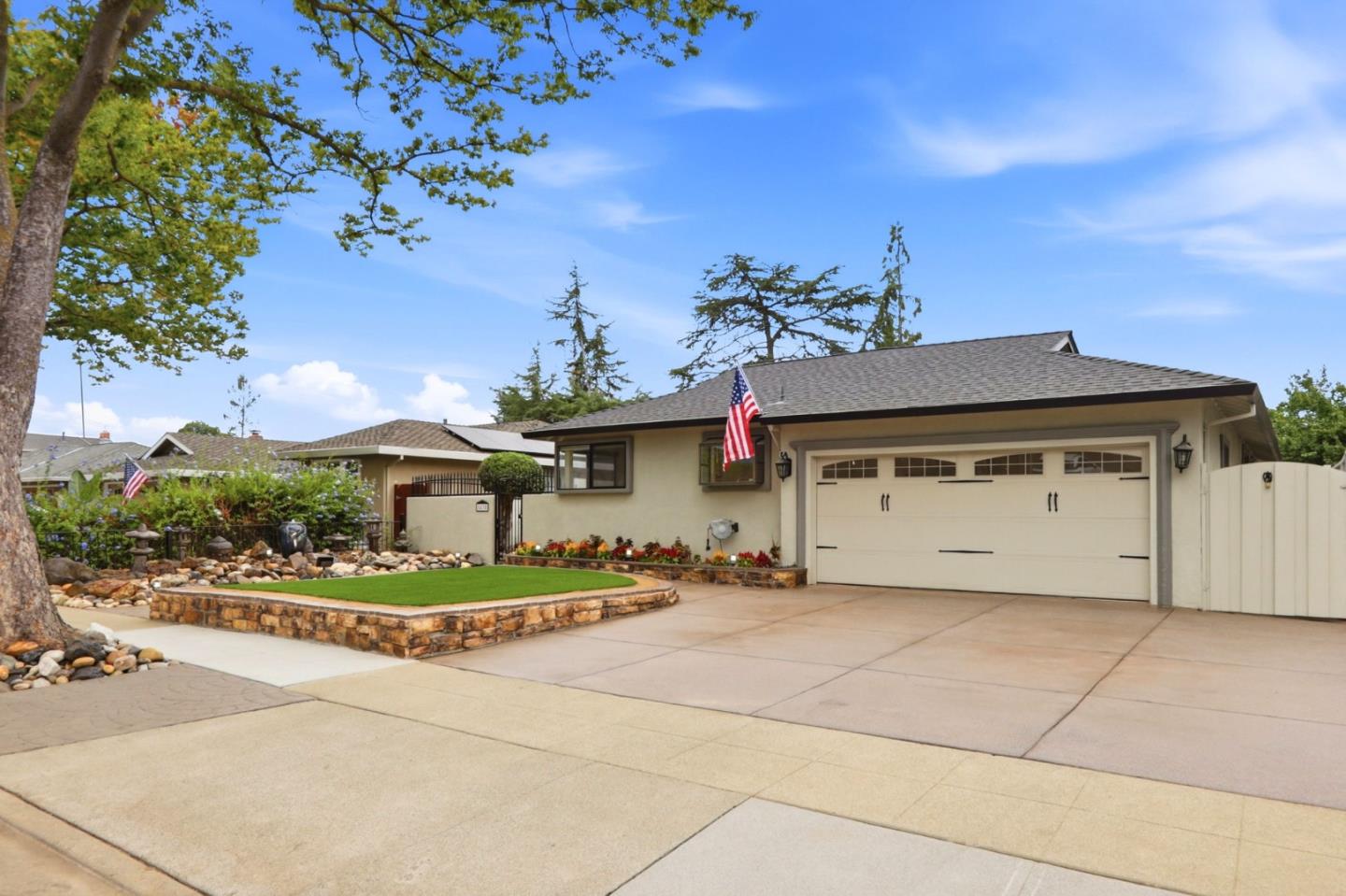 1435 Melwood Drive — photo