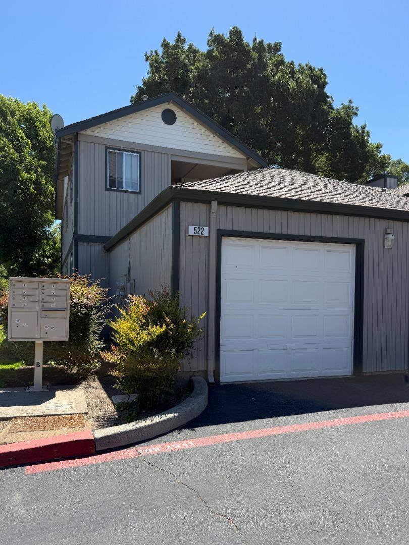 522 Lancaster Lane — photo