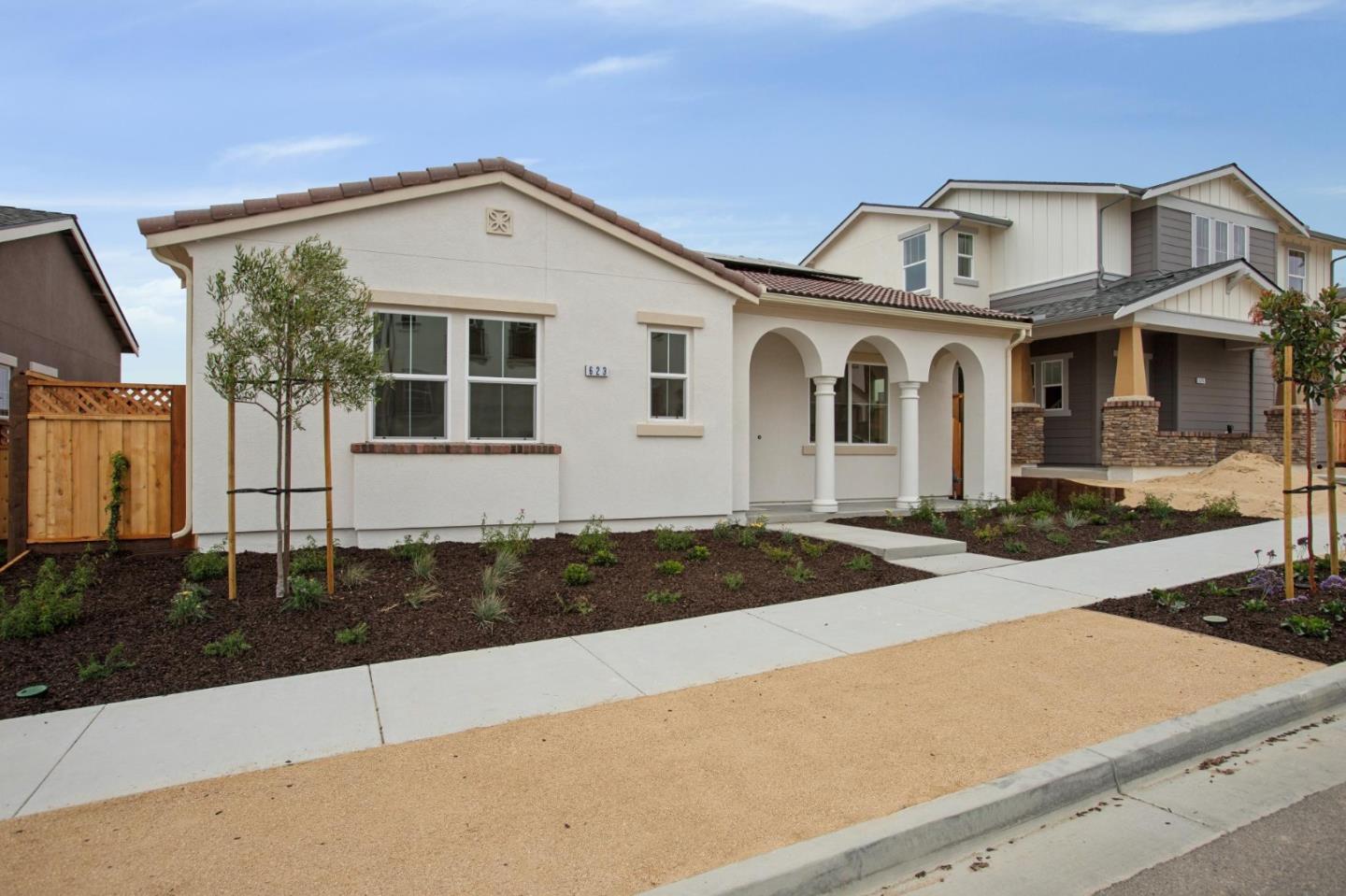623 Santa Lucia Way — photo