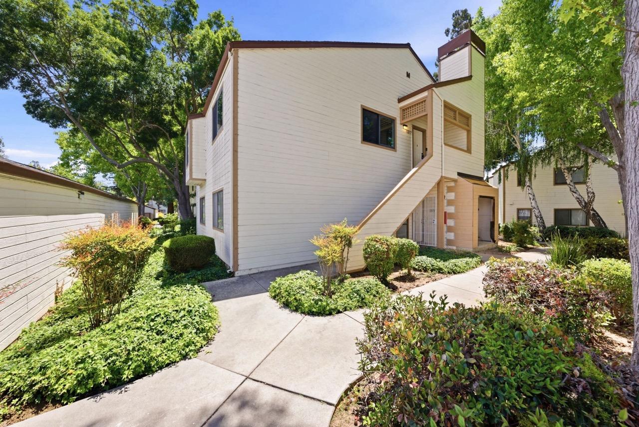 1377 Yamada Drive — photo