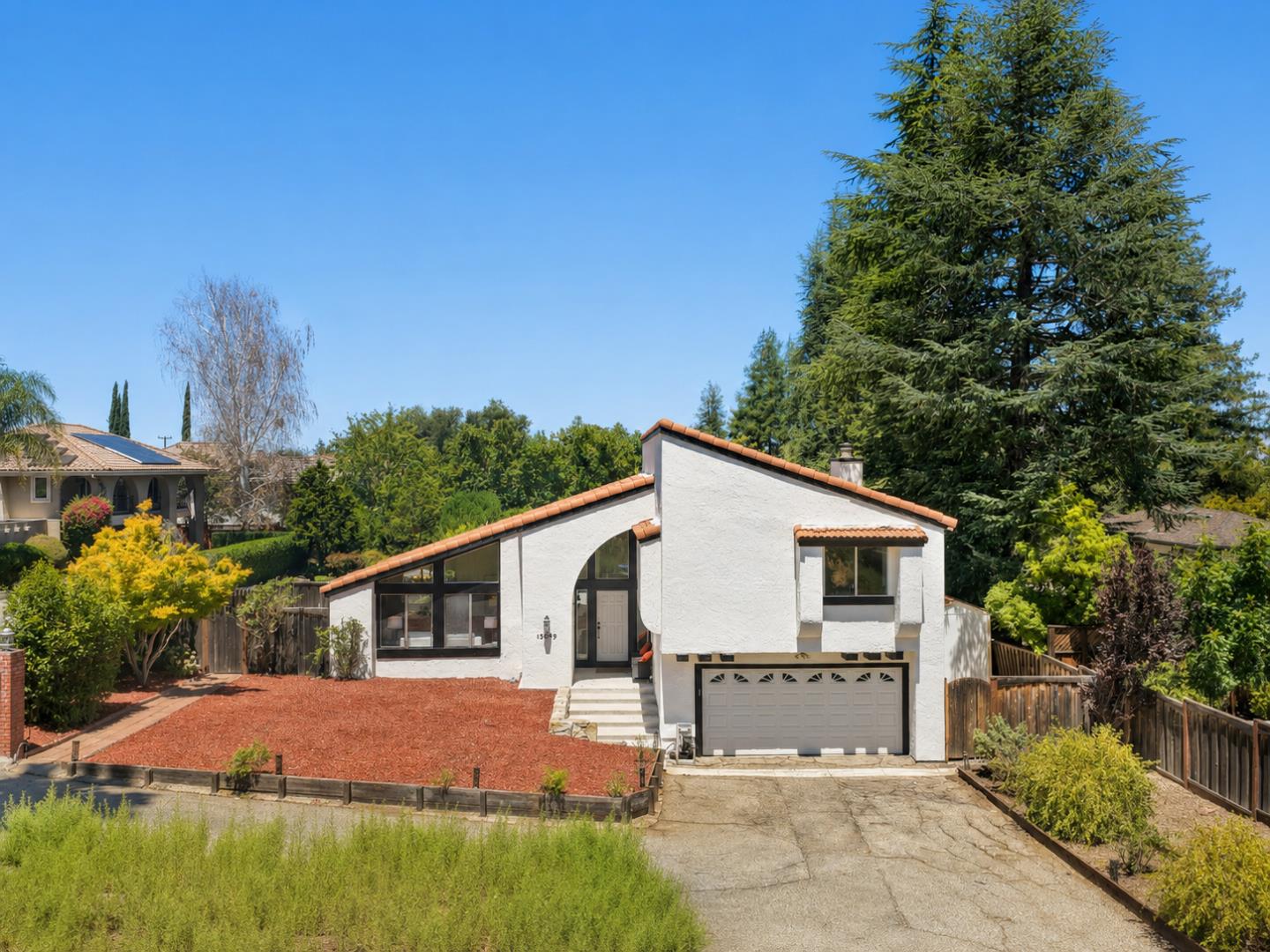 15055 Blossom Hill Road — photo