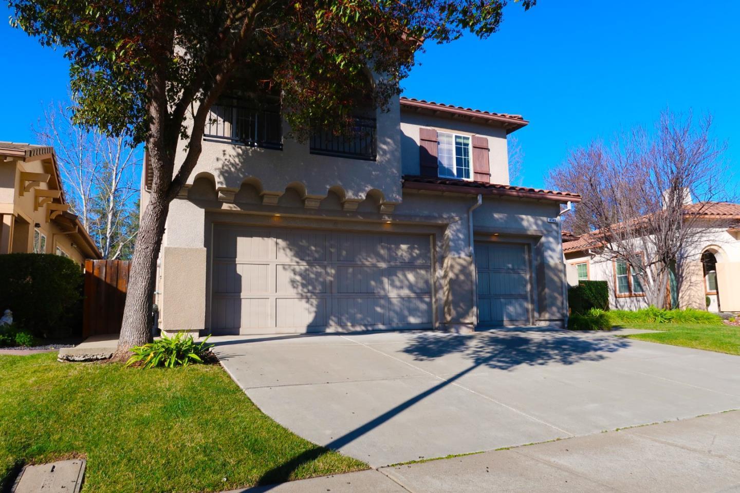 Home in Fairfield, CA 94533 — photo 2