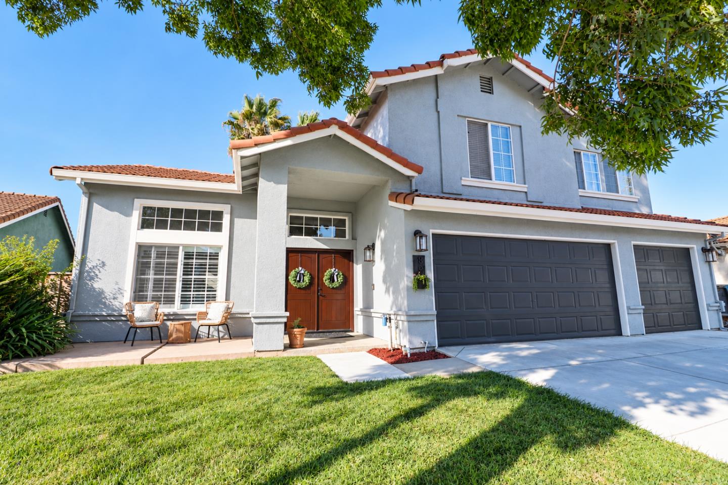 1940 Ponderosa Court — photo