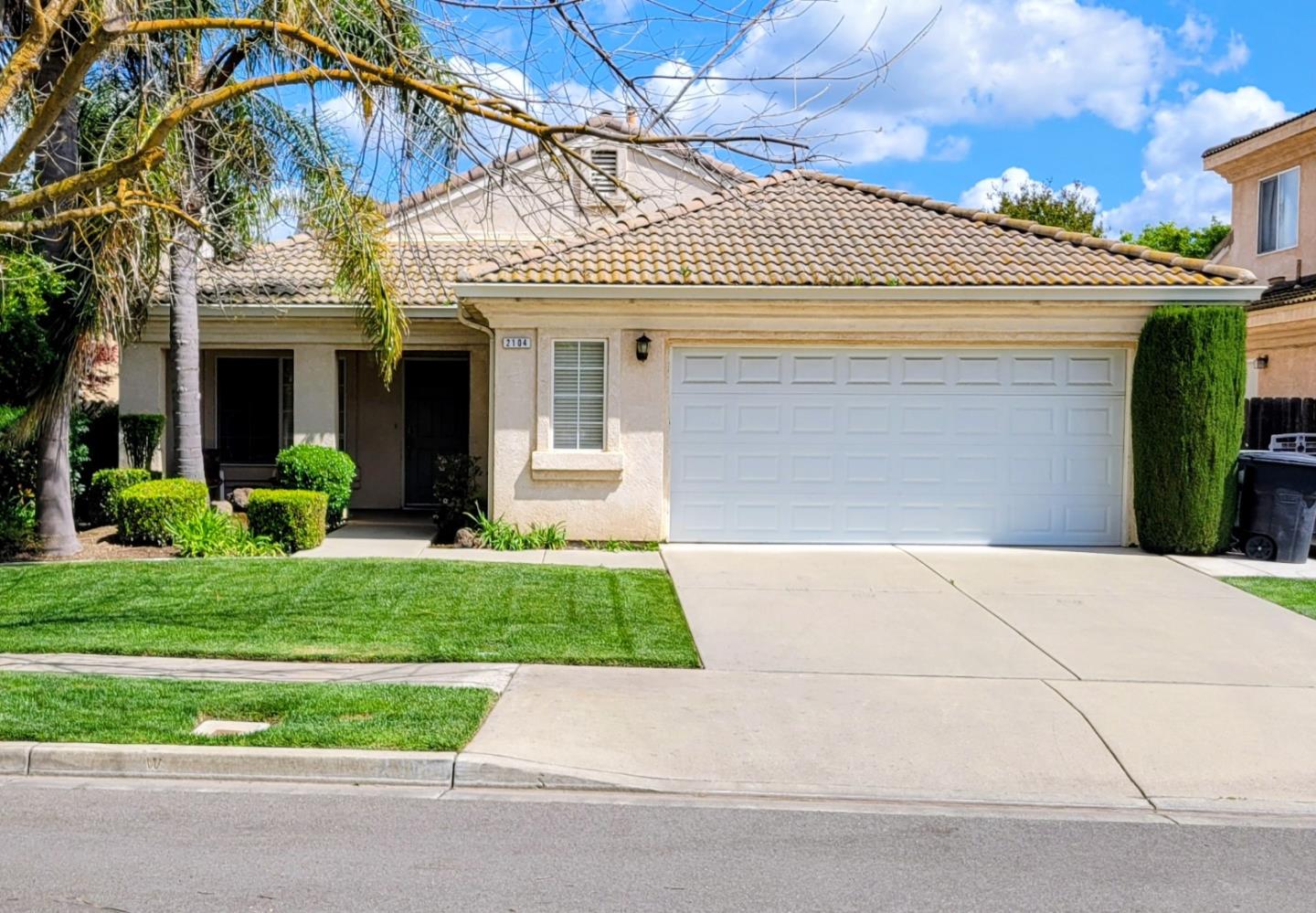 Home in Modesto, CA 95355 — photo 2