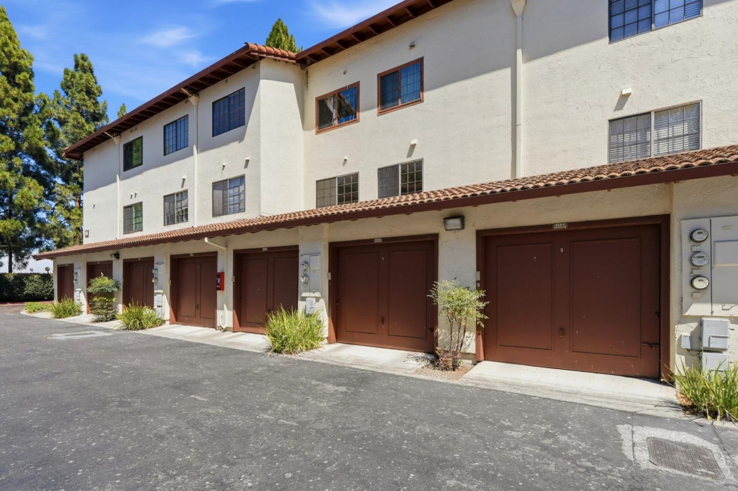 454 Costa Mesa Terrace — photo