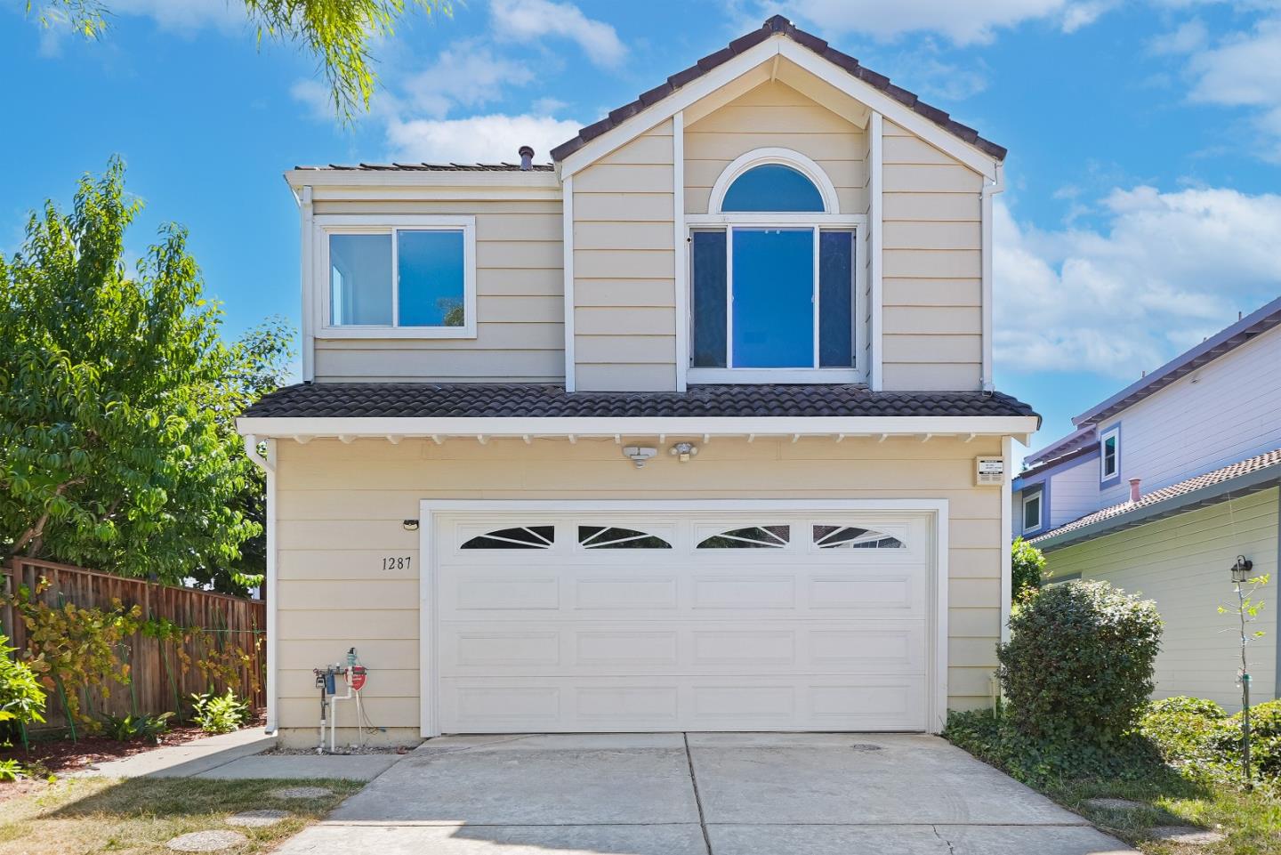 1287 Thorn Valley Court — photo