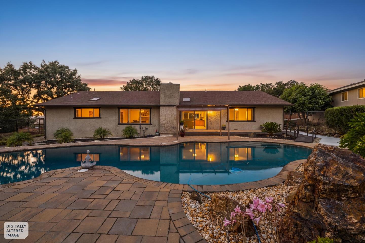 3120 Oak Leaf Court — photo