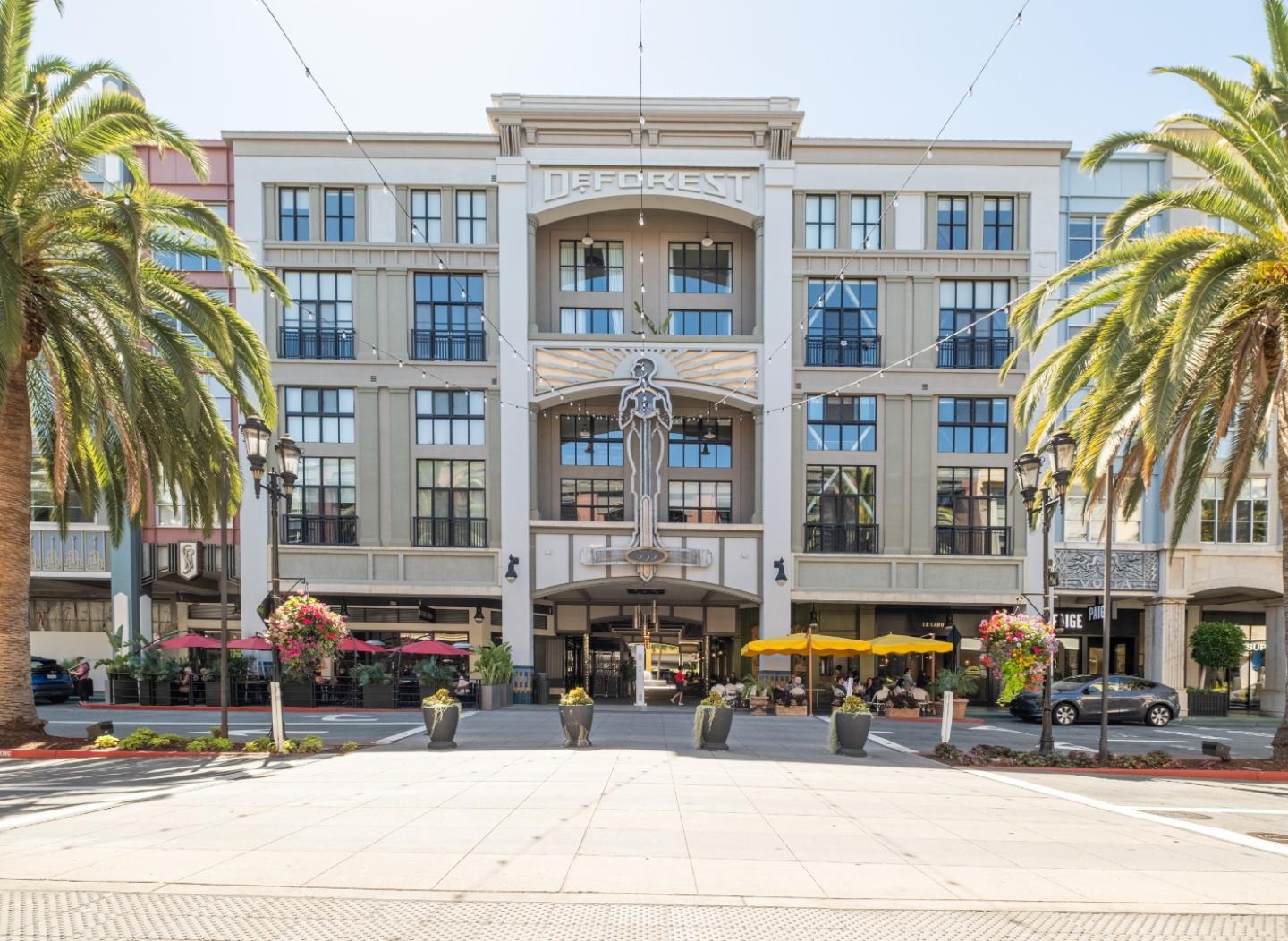 333 Santana Row — photo
