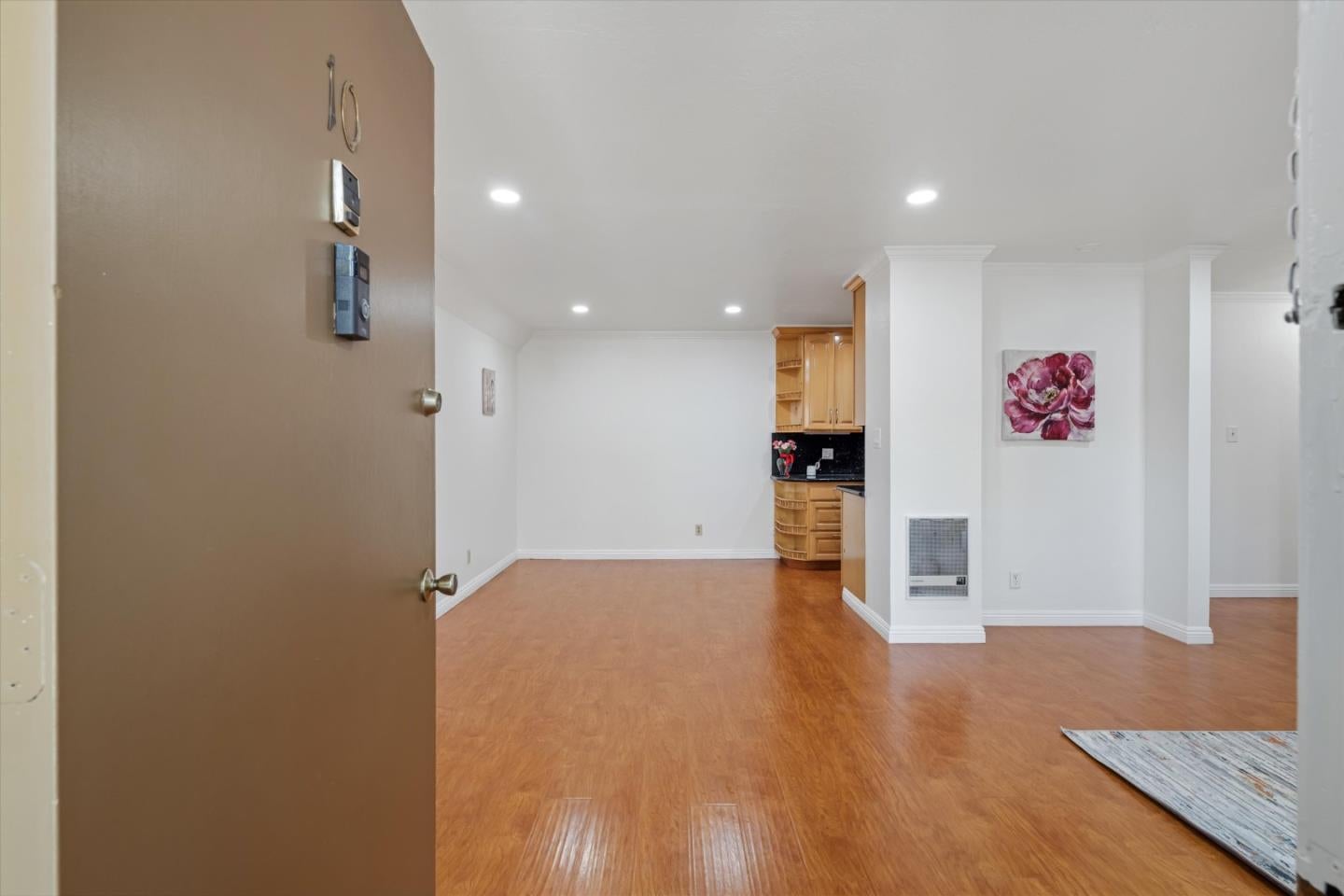 360 Auburn Way — photo