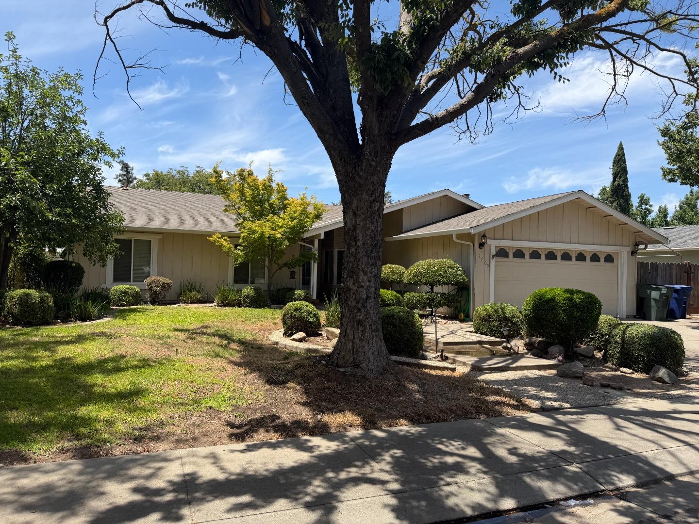 3705 Kona Oak Drive — photo