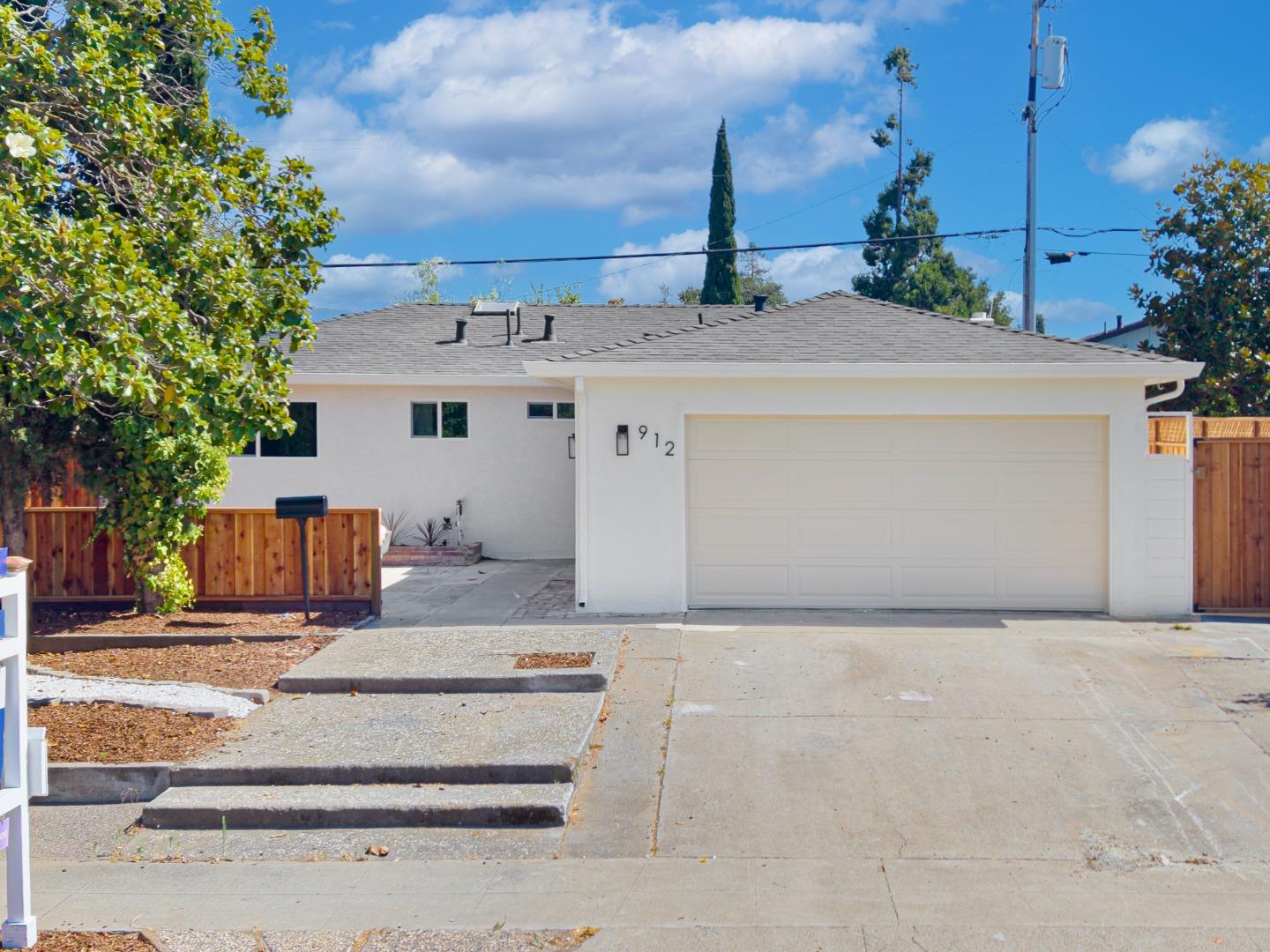 912 Connie Drive — photo