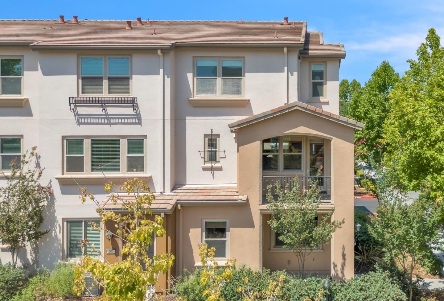 2799 Montecito Vista Way — photo