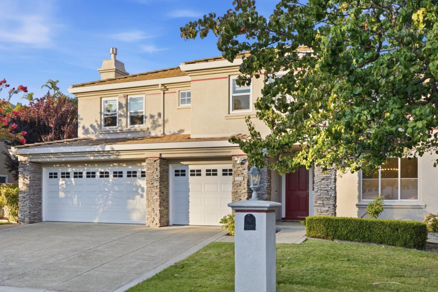 Home in San Jose, CA 95138 — photo 2