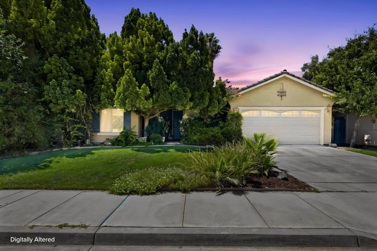 647 Elmwood Drive — photo
