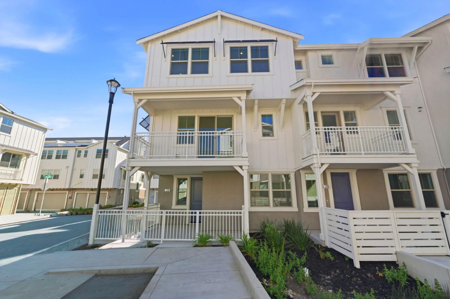 224 Oak Circle — photo