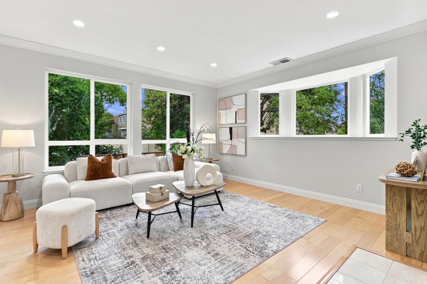 7371 Rainbow Drive — photo