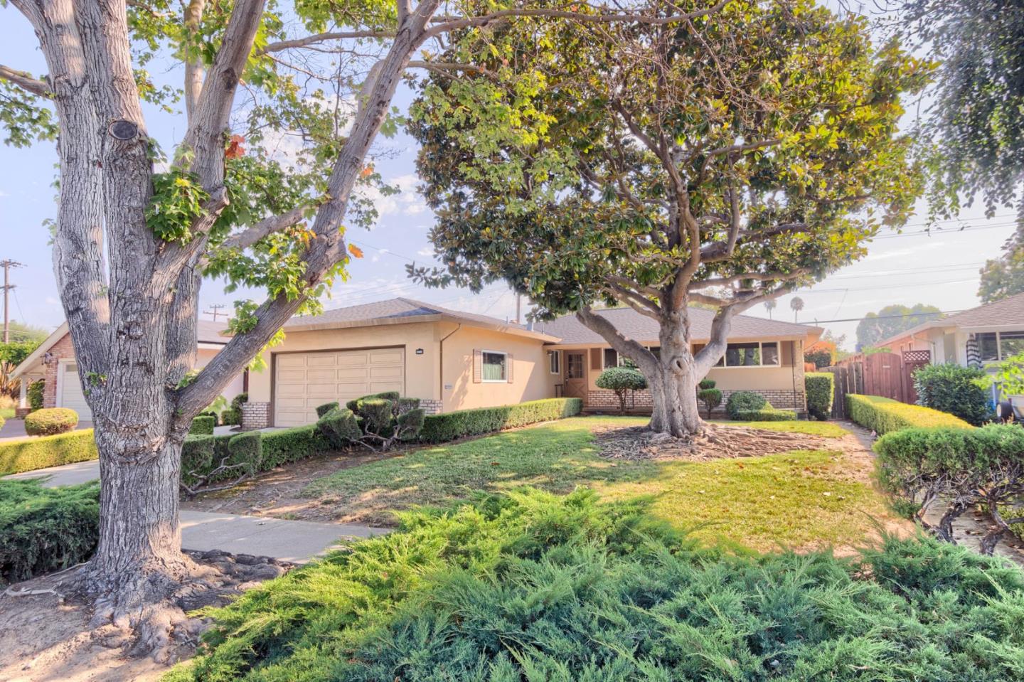 2466 Meridian Avenue — photo