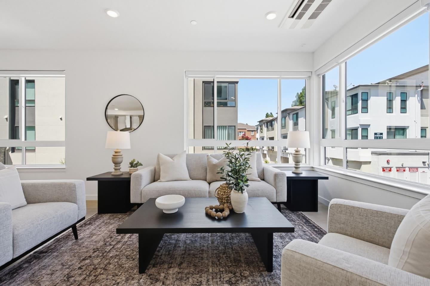 401 Siam Terrace — photo