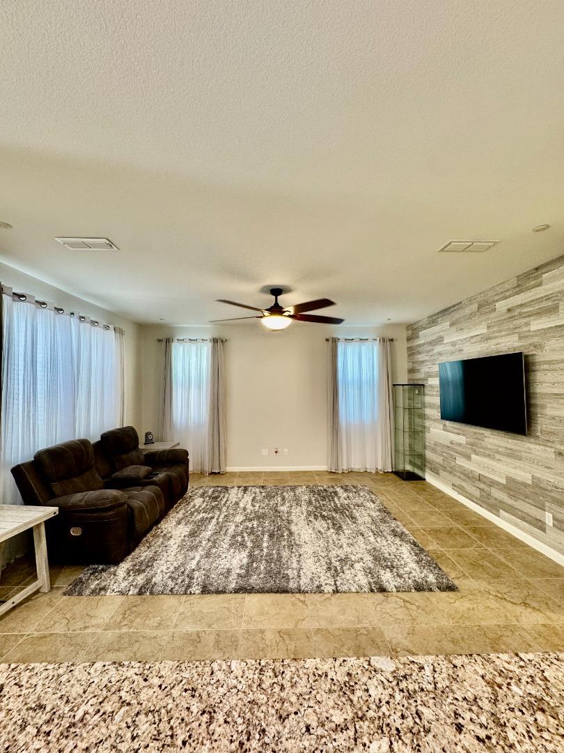 Home in Roseville, CA 95747 — photo 3