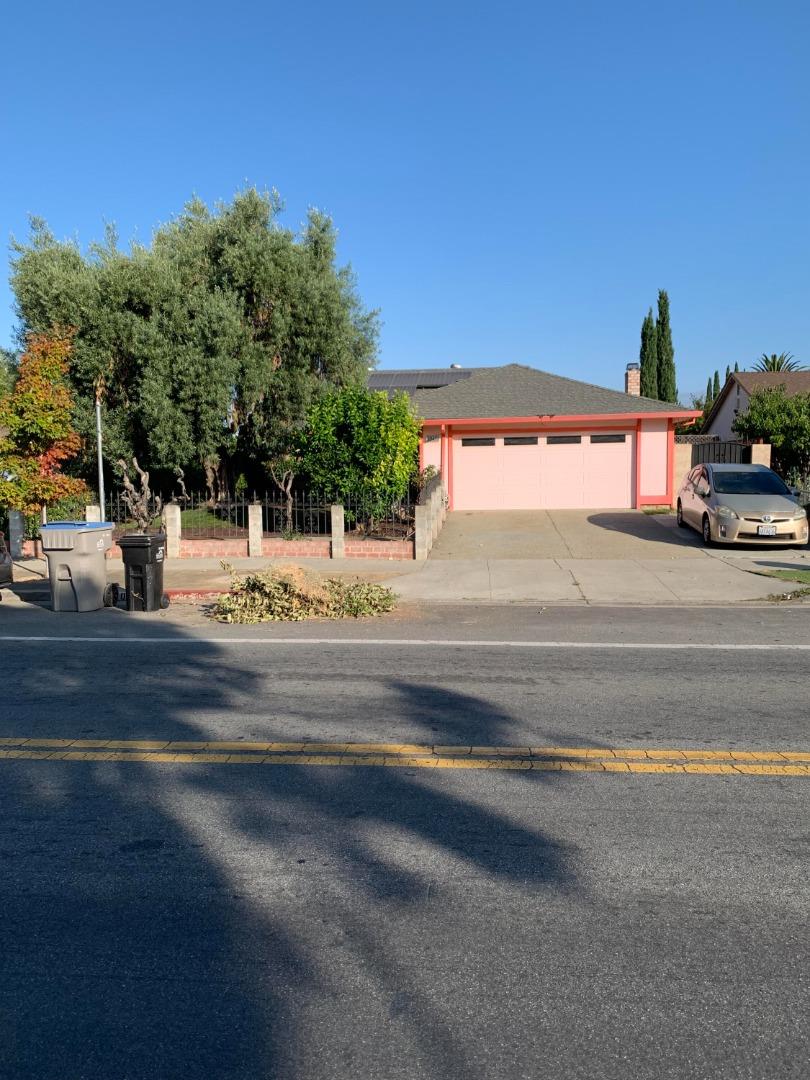 1045 E Taylor Street — photo