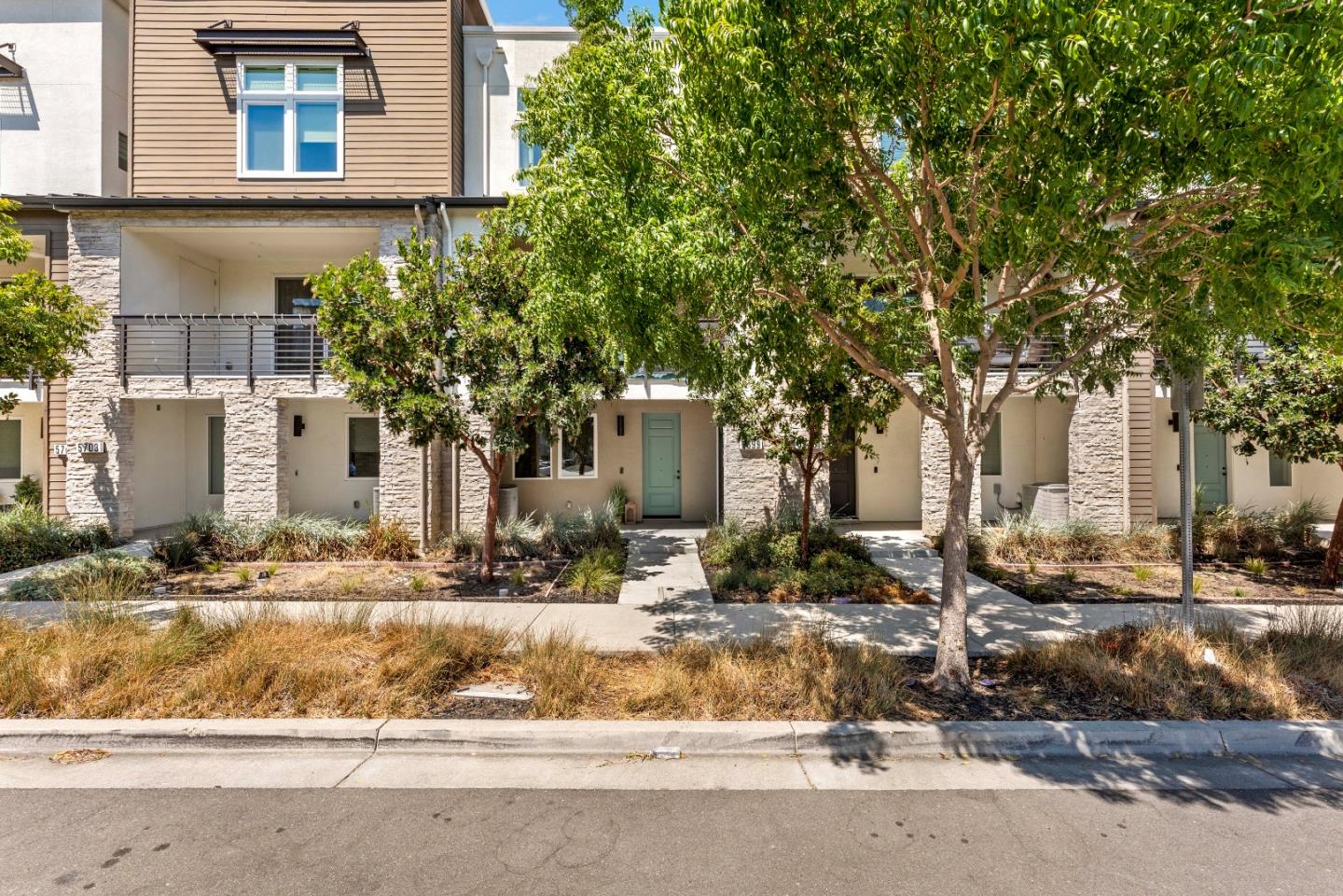 5699 El Dorado Lane — photo
