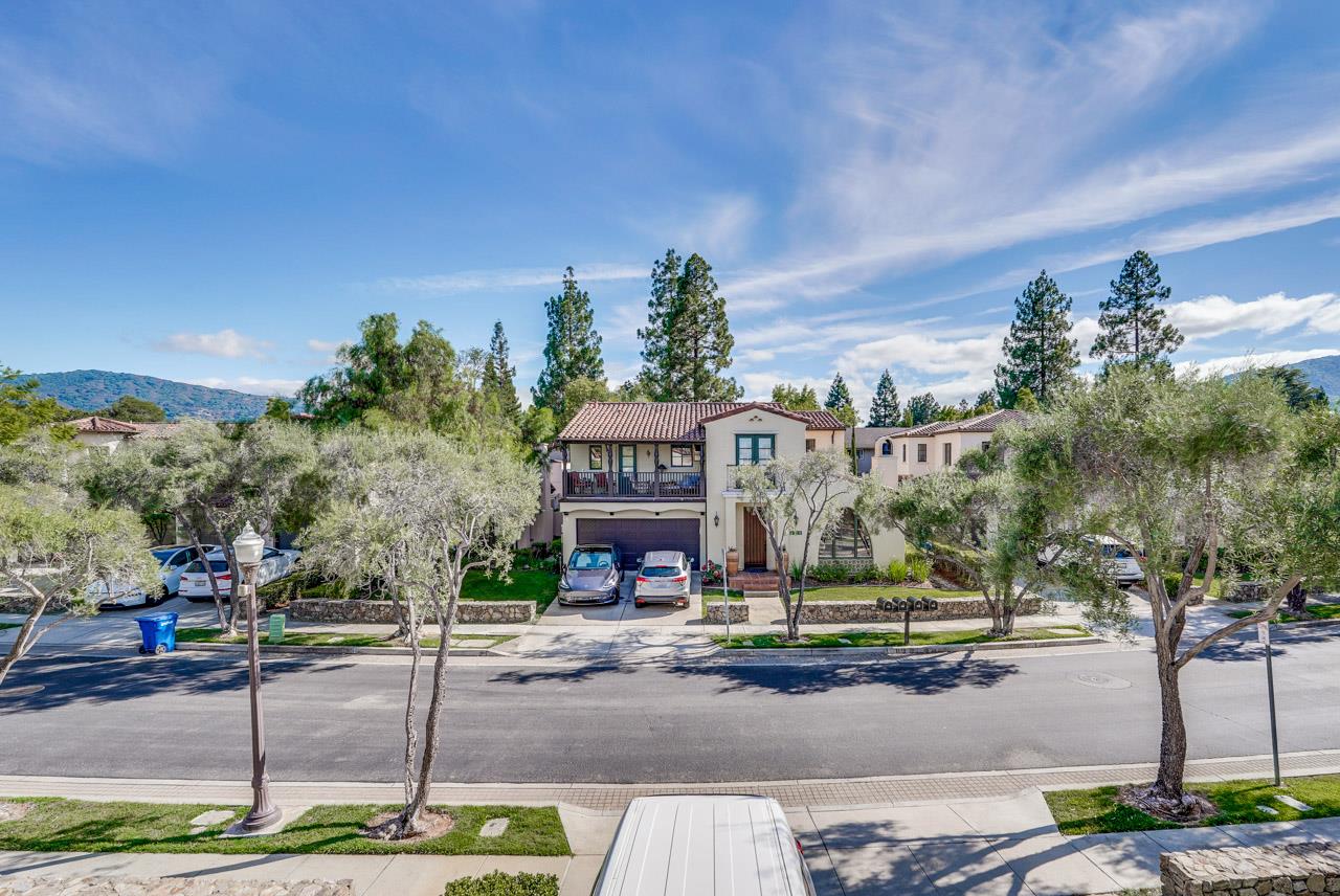 Home in Los Gatos, CA 95030 — photo 3