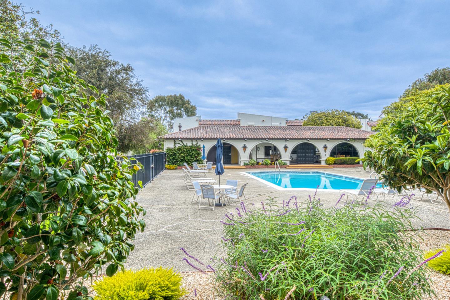 Home in Monterey, CA 93940 — photo 2