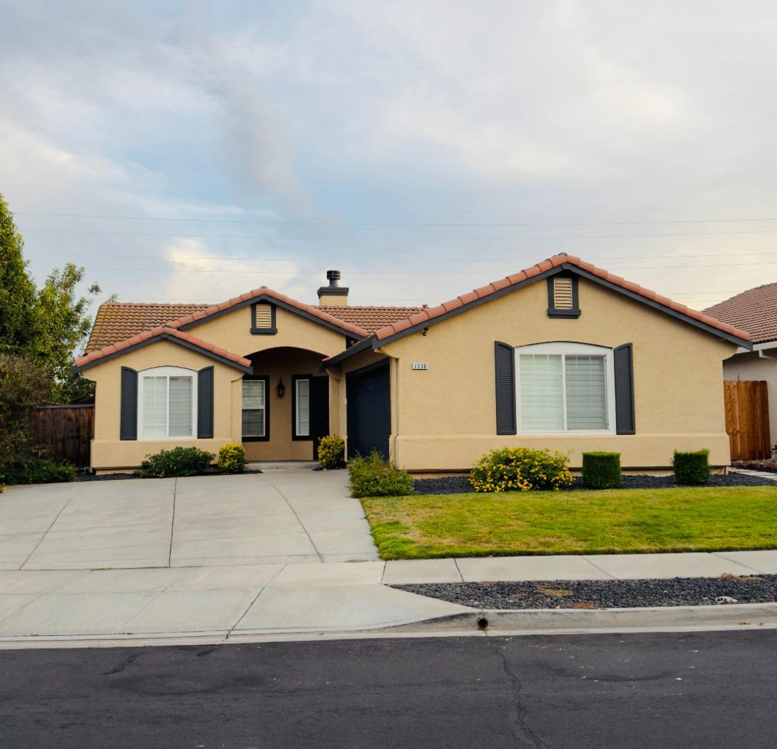1230 Arlington Way — photo