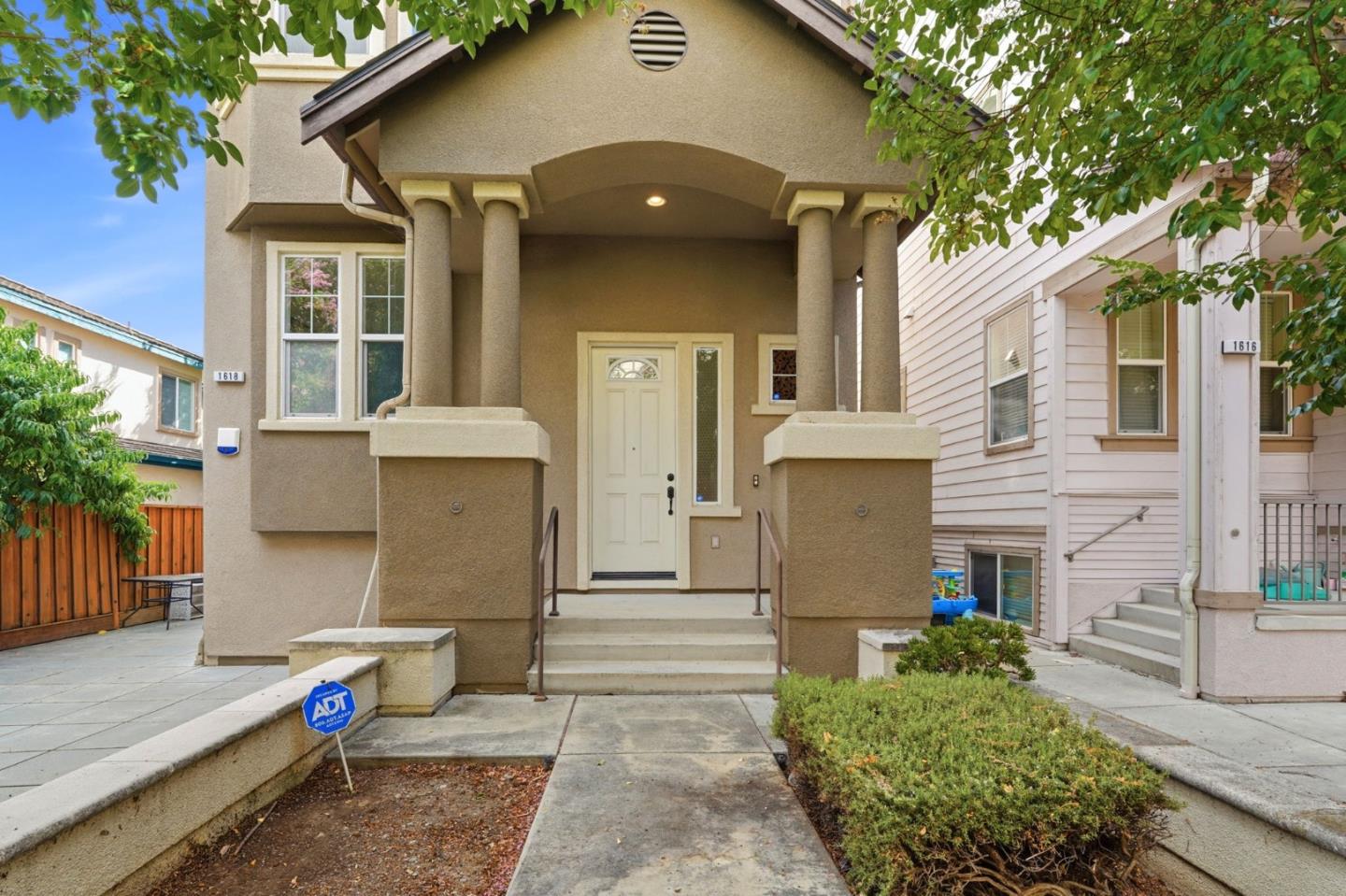 1618 Salamoni Court — photo