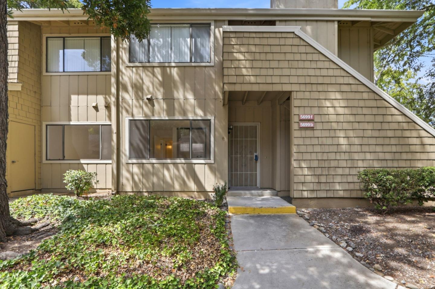 5699 Makati Circle — photo