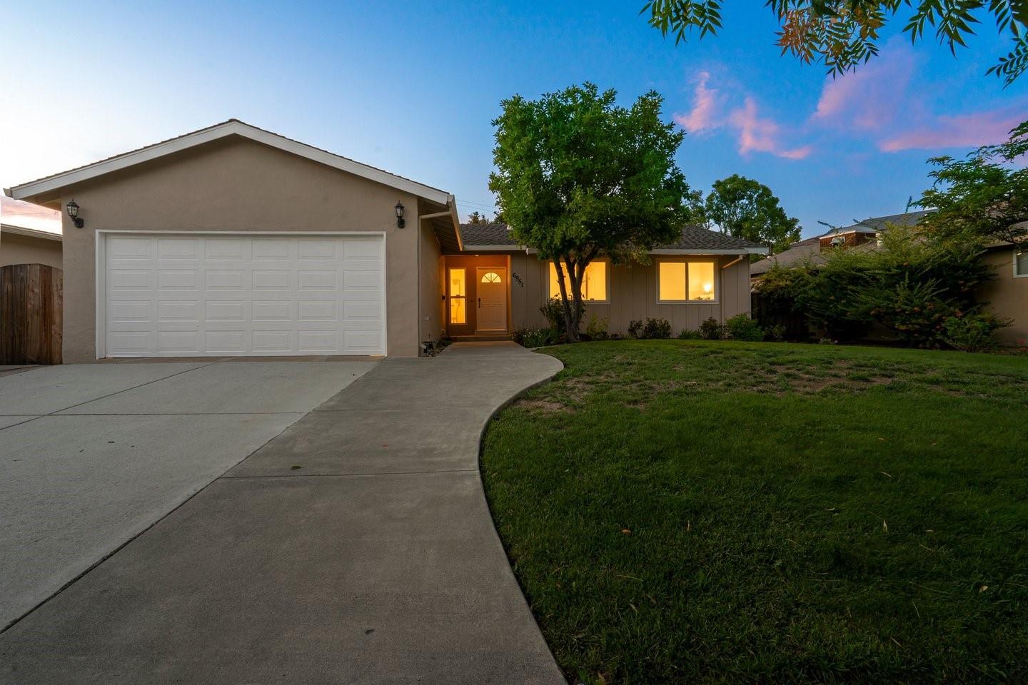 6951 Blue Hill Drive — photo