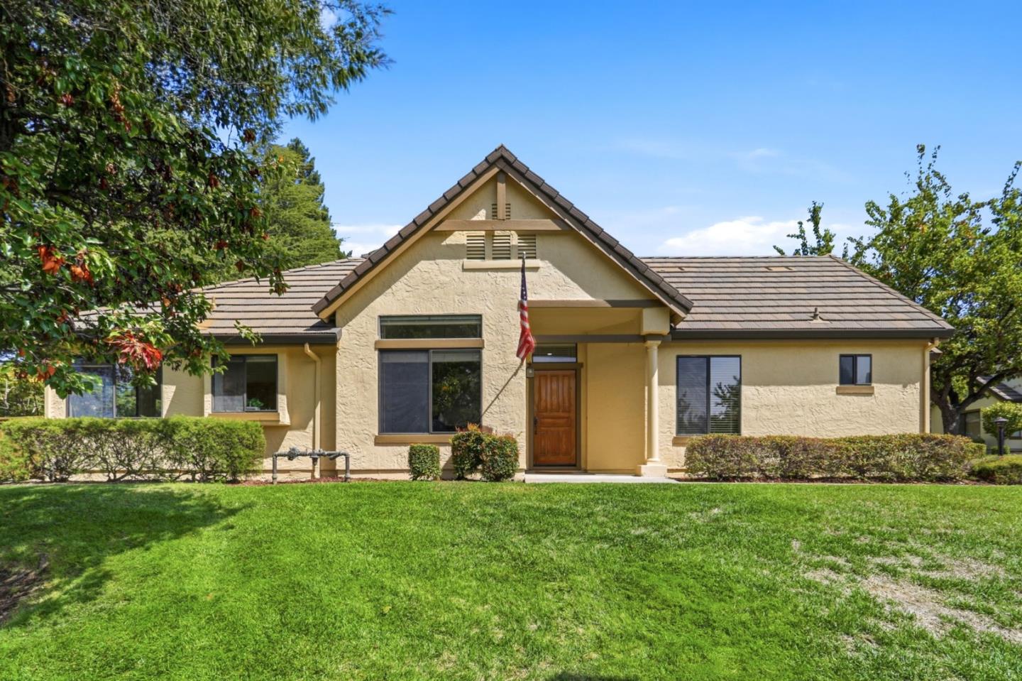 7660 Falkirk Drive — photo