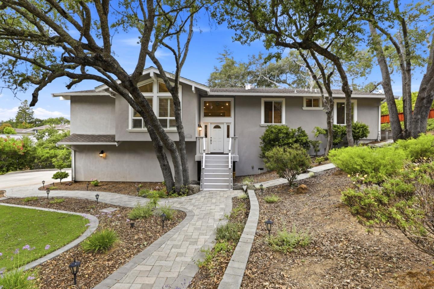 7111 Wooded Lake Drive — photo