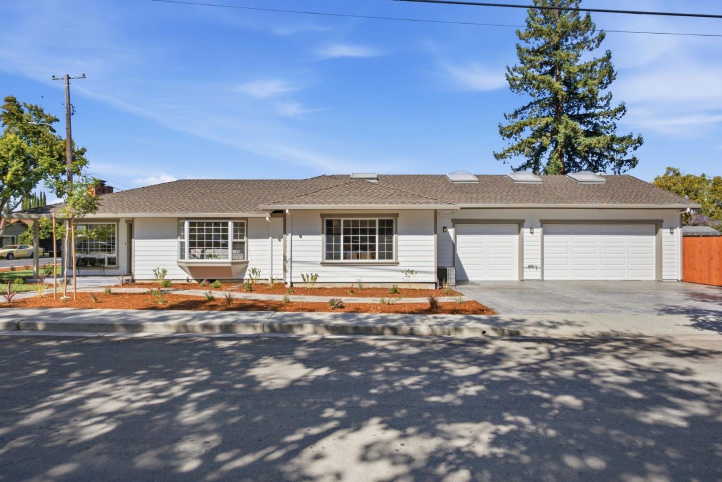 1402 Alpine Avenue — photo