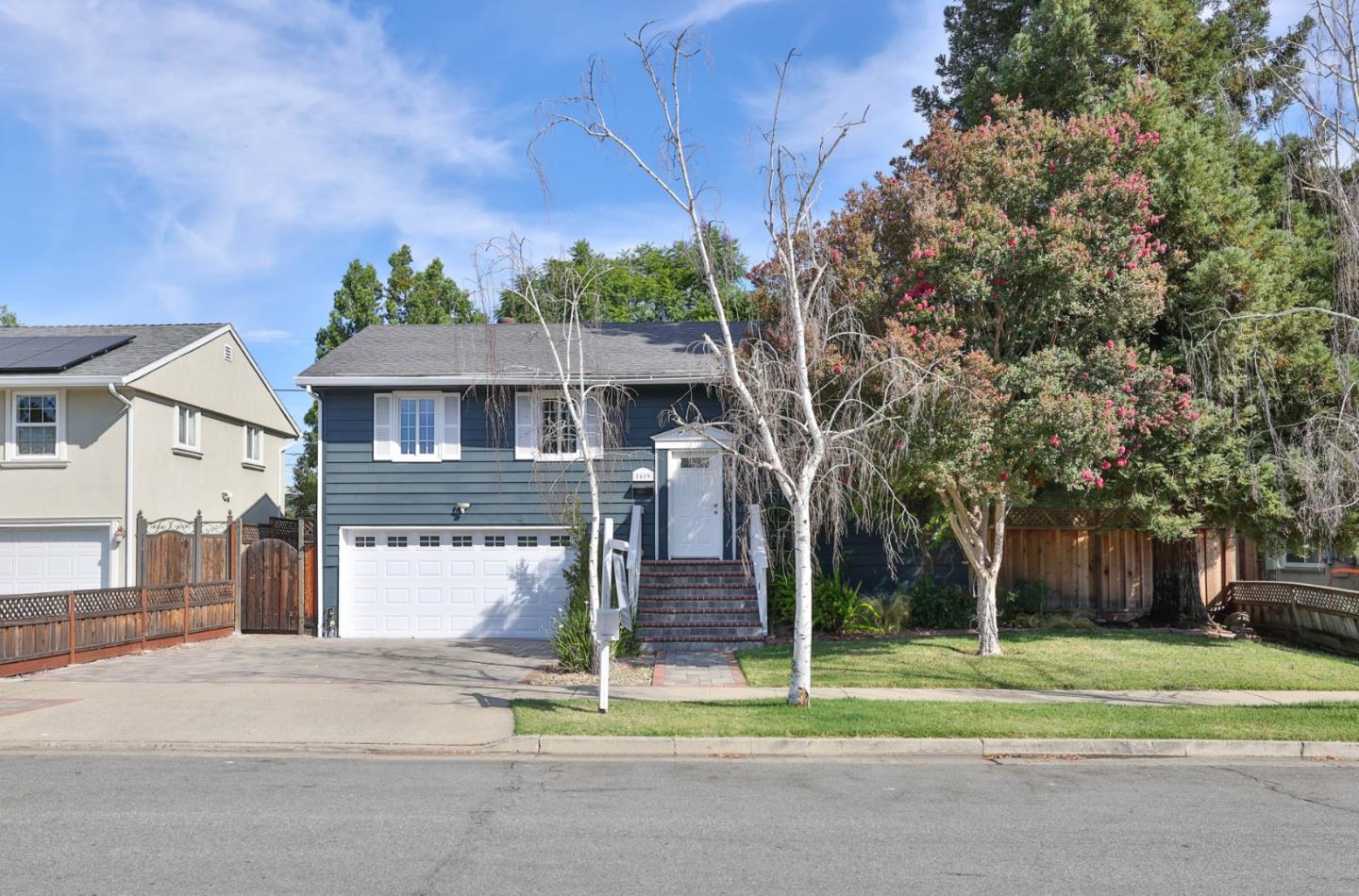 1619 Hallbrook Drive — photo