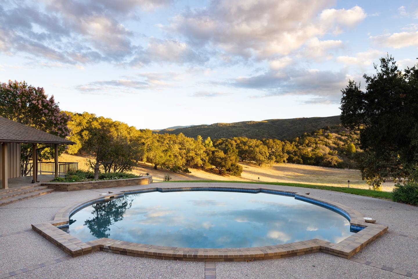 35351 E Carmel Valley Road — photo