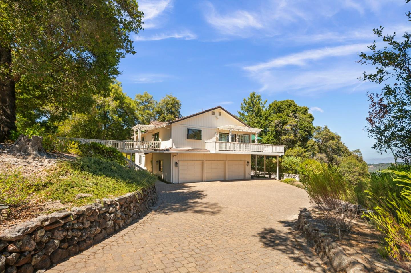 24635 Heather Heights Road — photo