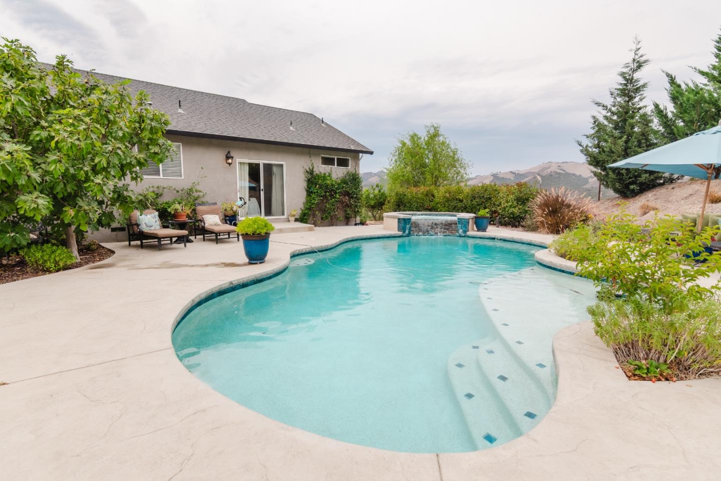 44737 Sun Valley Drive — photo