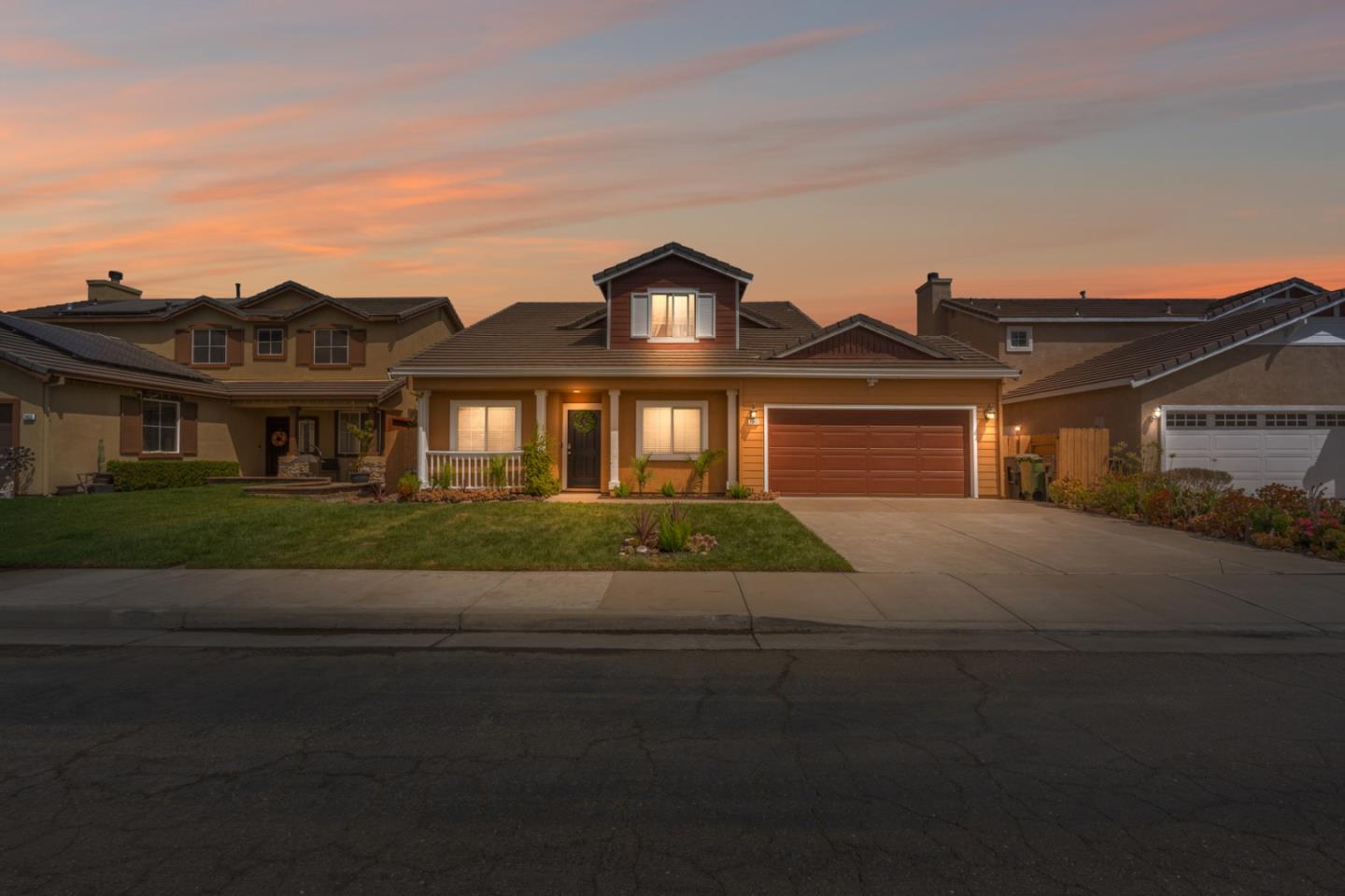 2943 Rugby Court — photo