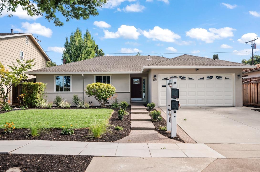 1126 Plymouth Drive — photo