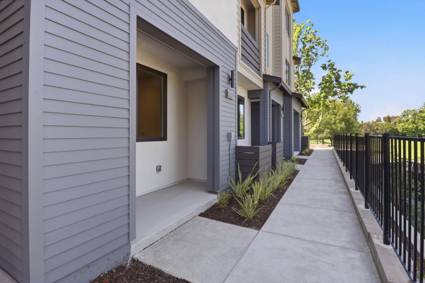 1107 Juana Court — photo