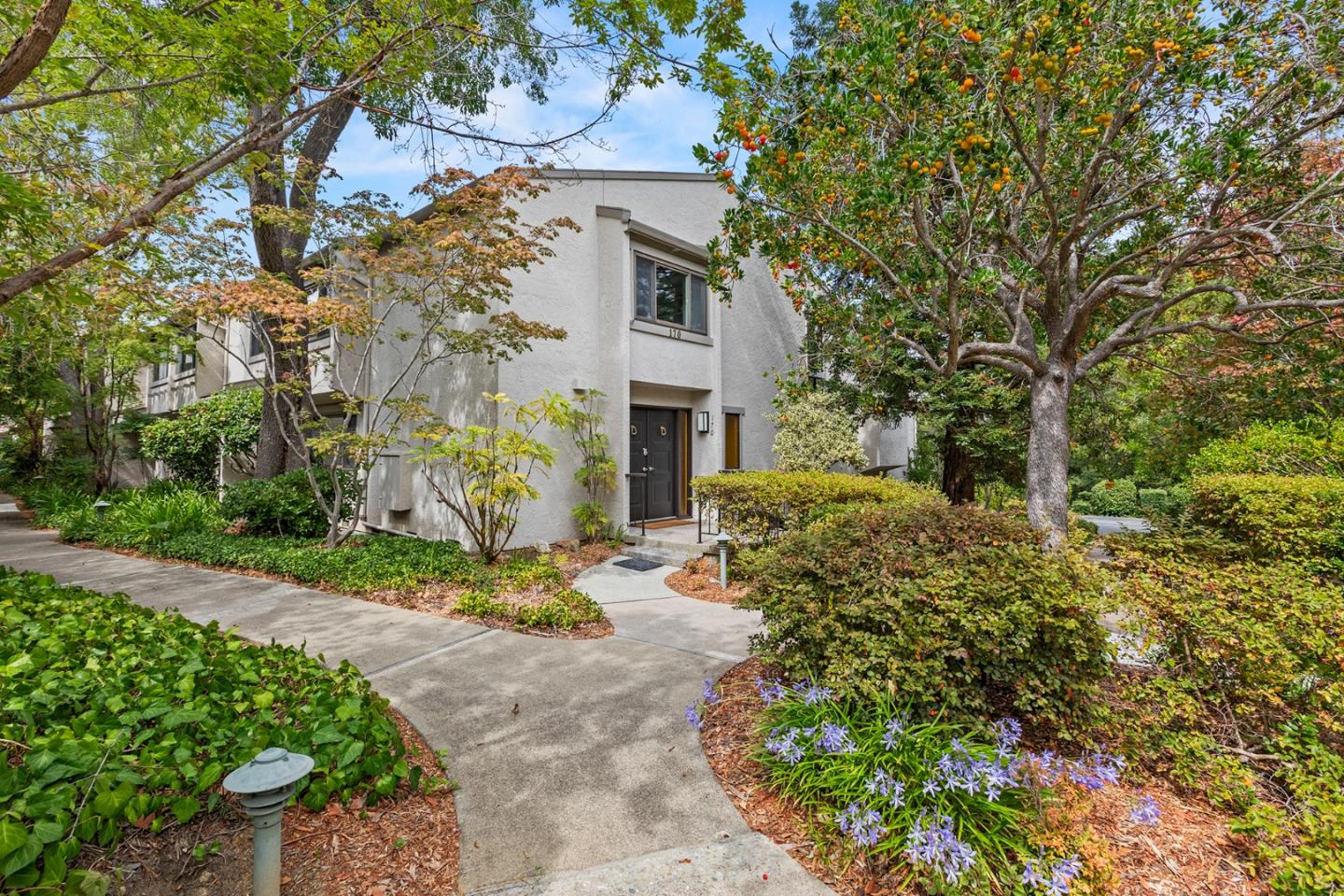 170 Sand Hill Circle — photo