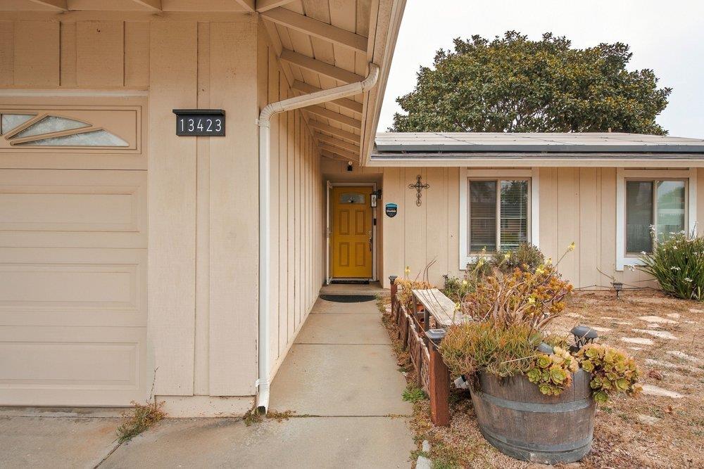 13423 Jackson Street — photo