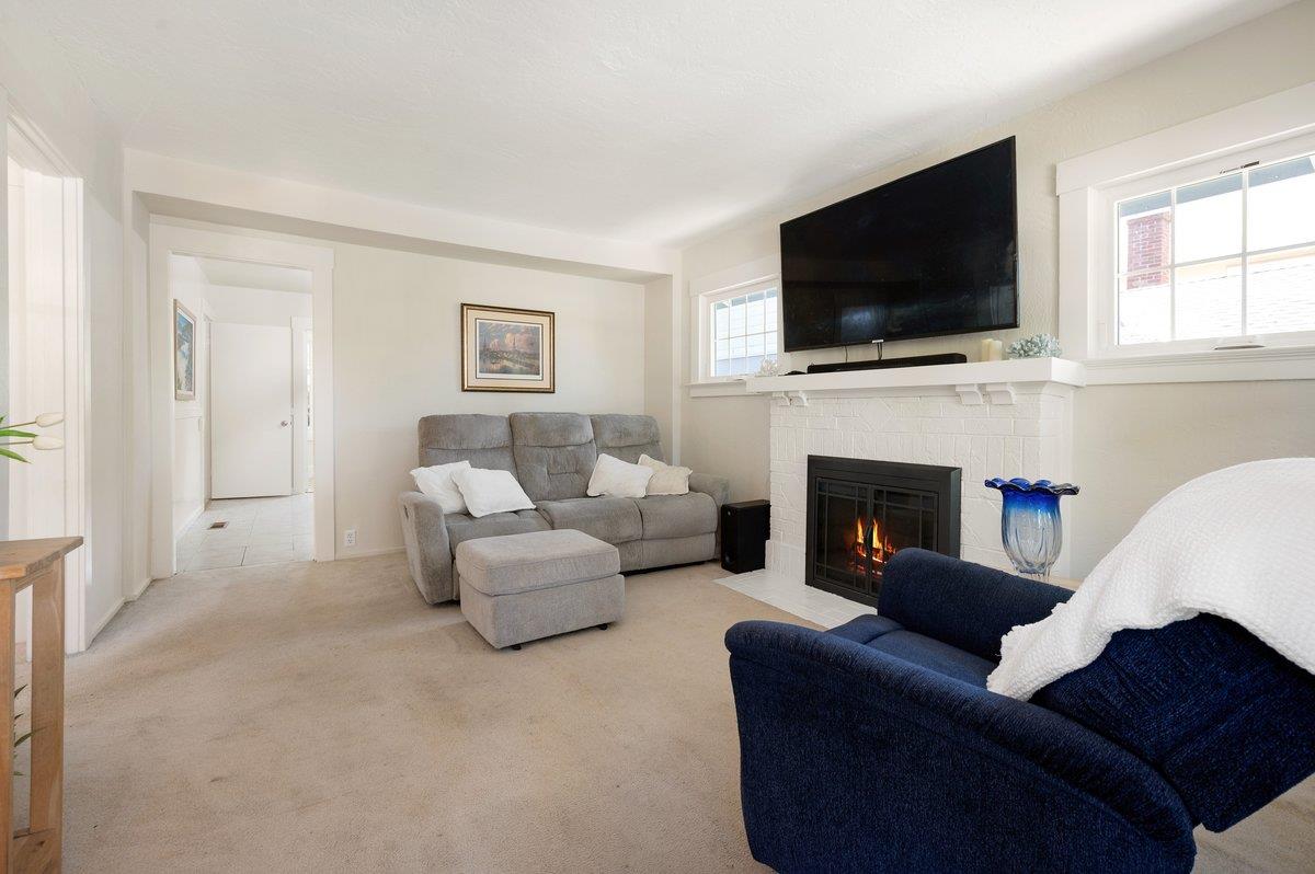 Home in Burlingame, CA 94010 — photo 3