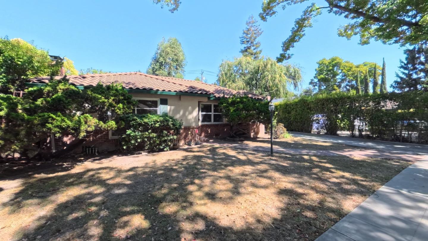 1006 Westwood Drive — photo