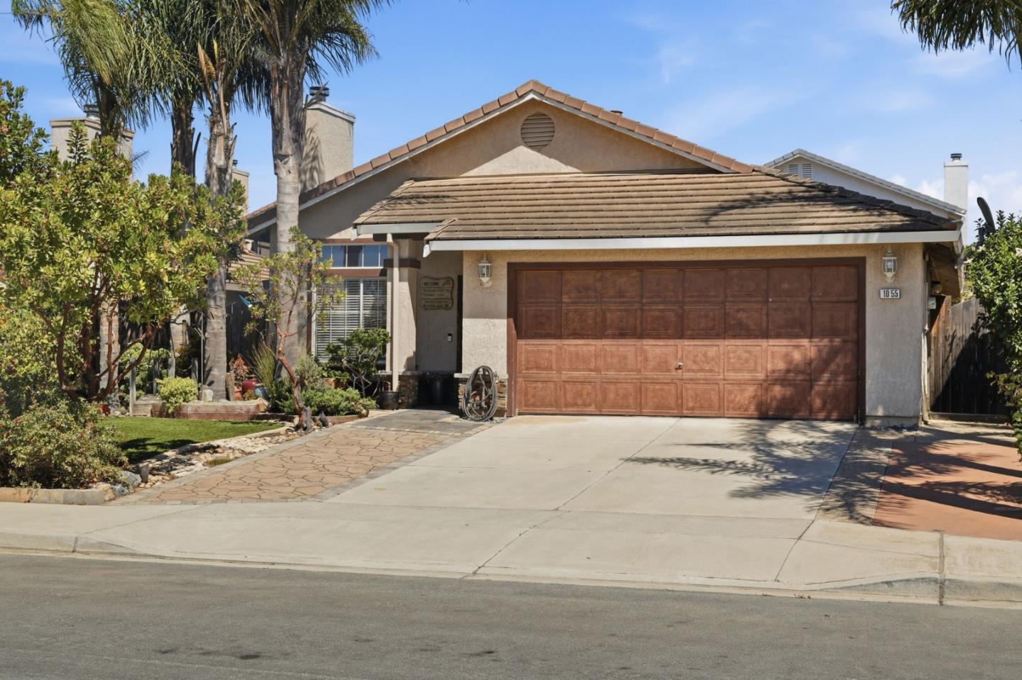 1055 Eagle Drive — photo